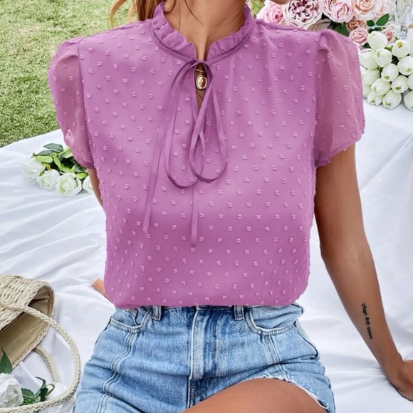 Boho Swiss dot tie neck puff sleeve blouse redwood - Picture 4 of 15